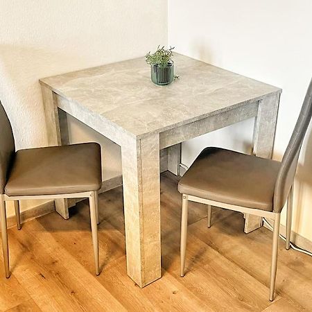 Apartment Naehe Flughafen Dus Düsseldorf Exteriör bild