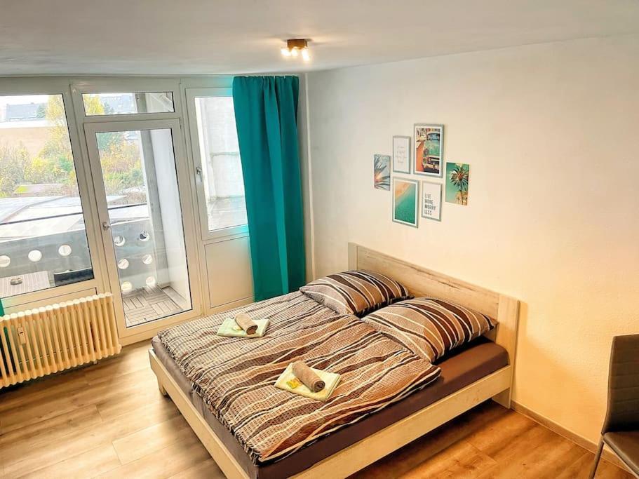 Apartment Naehe Flughafen Dus Düsseldorf Exteriör bild