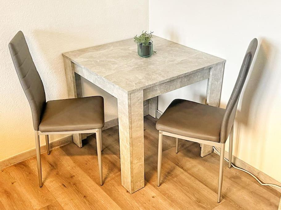 Apartment Naehe Flughafen Dus Düsseldorf Exteriör bild